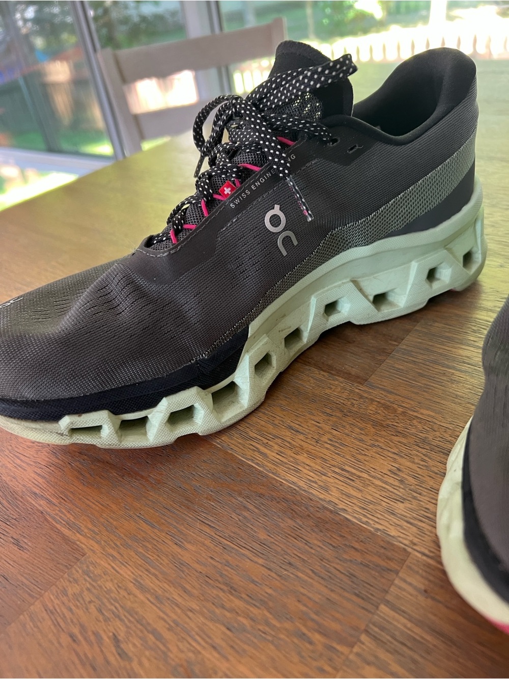 Men’s On Running Cloudmonster — Black Upper with Light Green Midsole size 10.5 - Picture 4 of 8